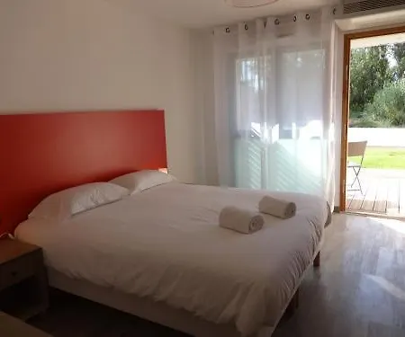 Les Jardins D'athena Hotel 5*